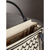 LIMESTONE Sac tote The Buckle medium en cuir à imprimé trompe-l'œil