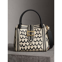 LIMESTONE Sac tote The Buckle medium en cuir à imprimé trompe-l'œil