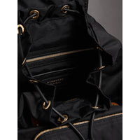 BLACK Grand sac The Rucksack avec appliqués à motifs Pallas Heads