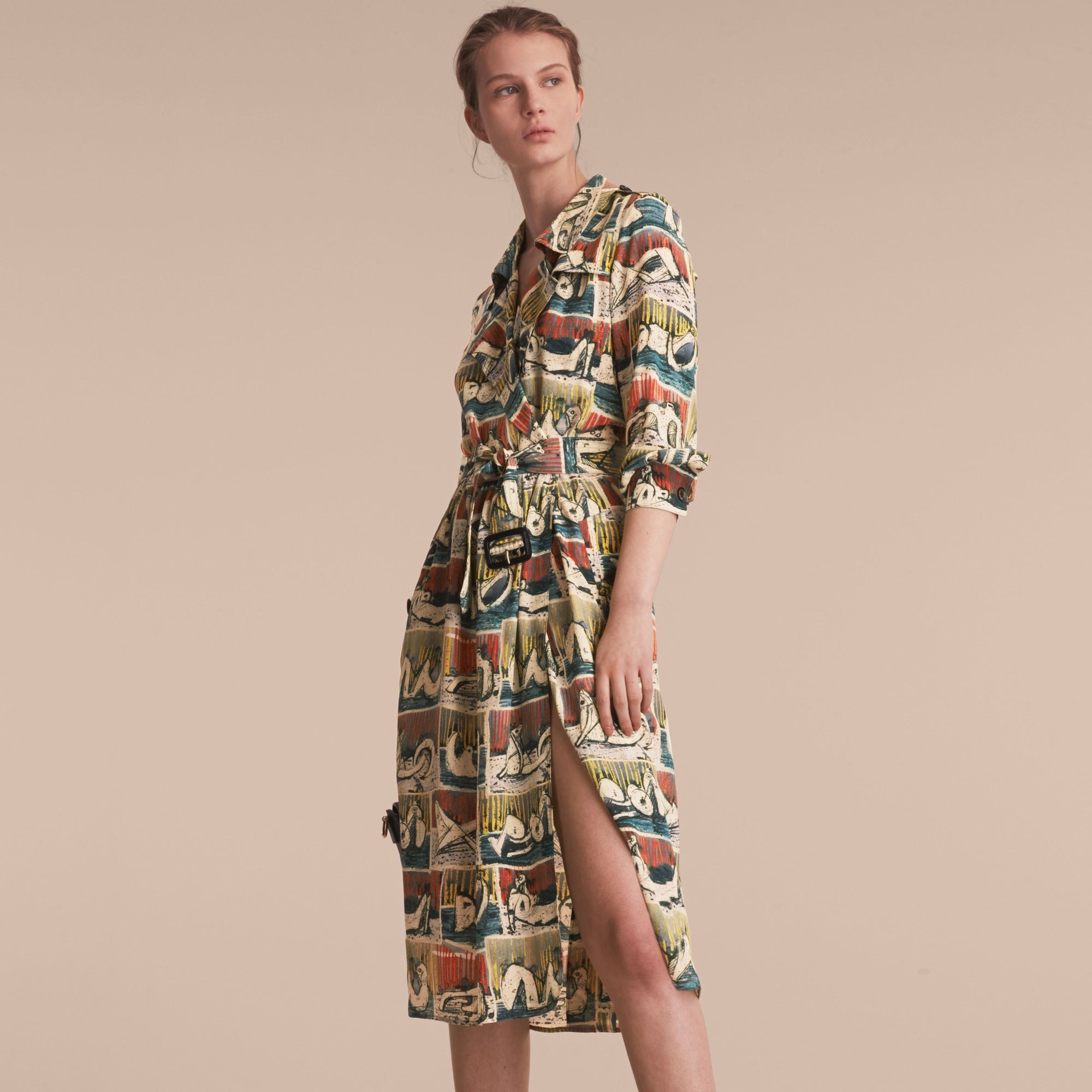 Robe trench portefeuille en soie avec imprimé reclining figures - Bleu pierre