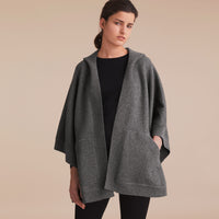 MID GREY Poncho à capuche en laine et cachemire à motif Pallas Helmet