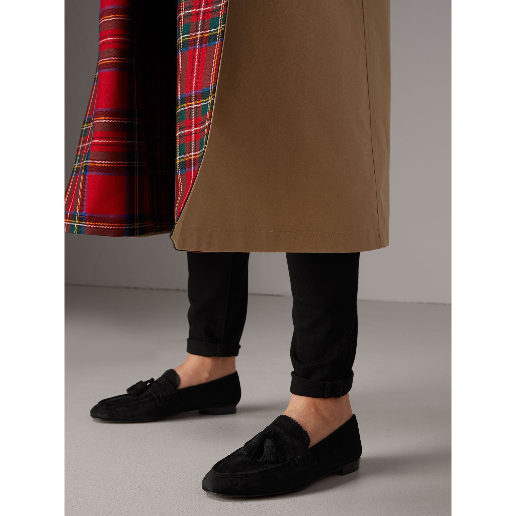 BLACK Mocassins en cuir velours avec pampilles