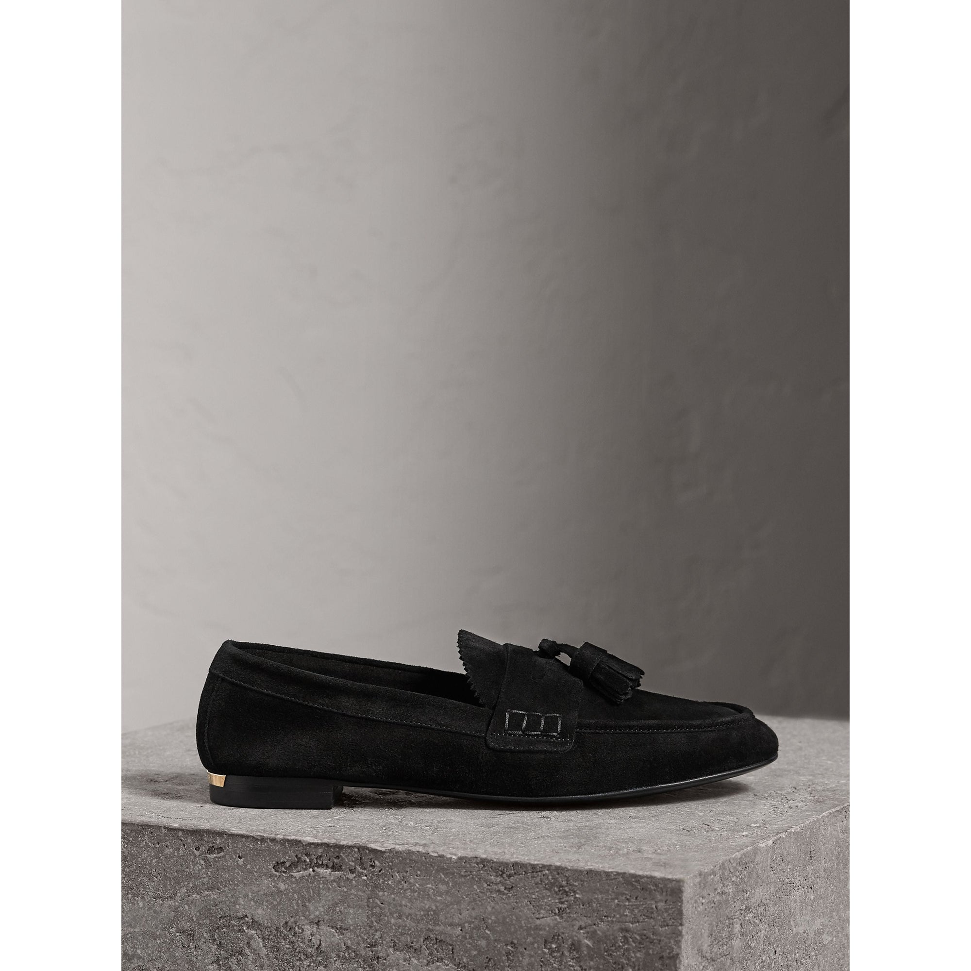 BLACK Mocassins en cuir velours avec pampilles