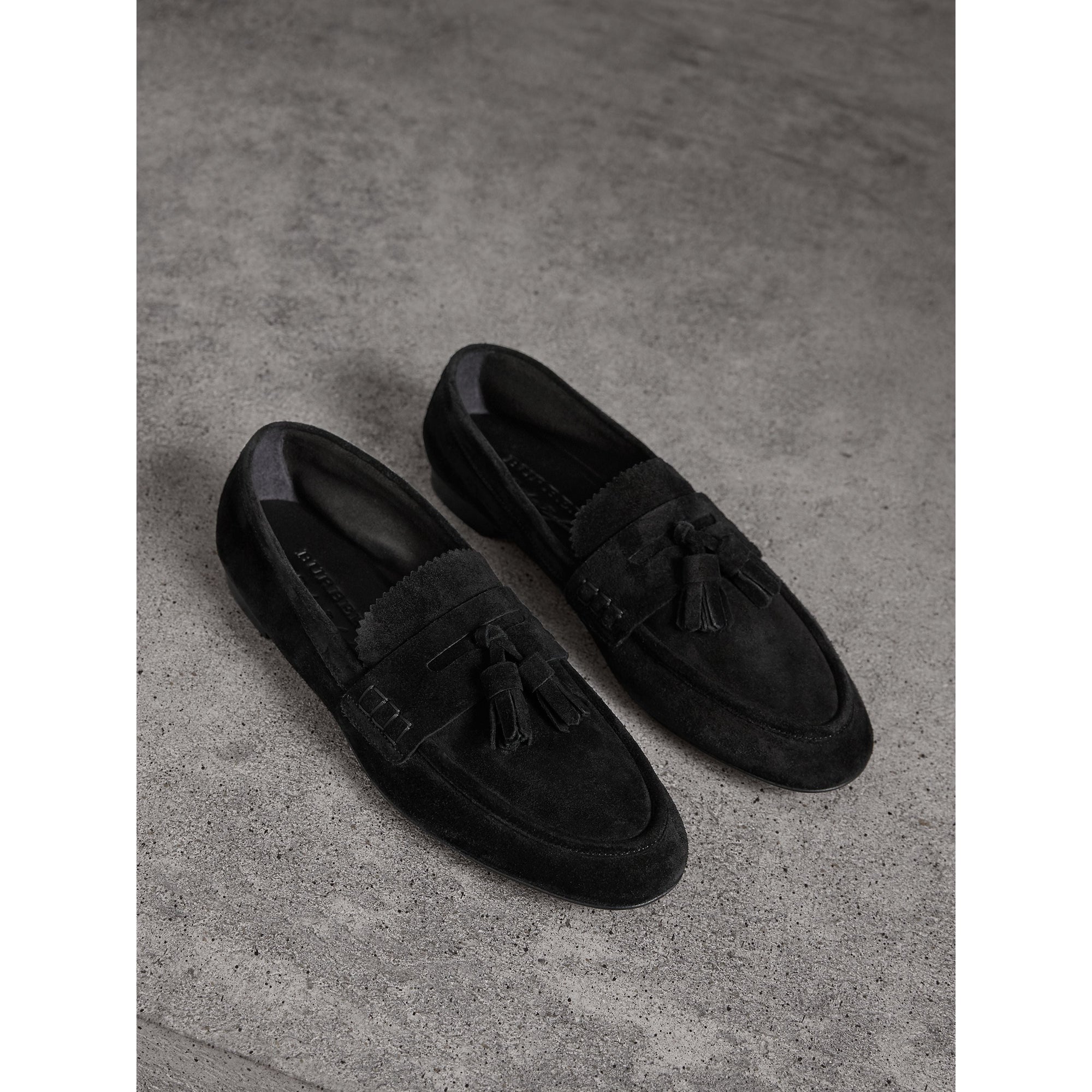 BLACK Mocassins en cuir velours avec pampilles