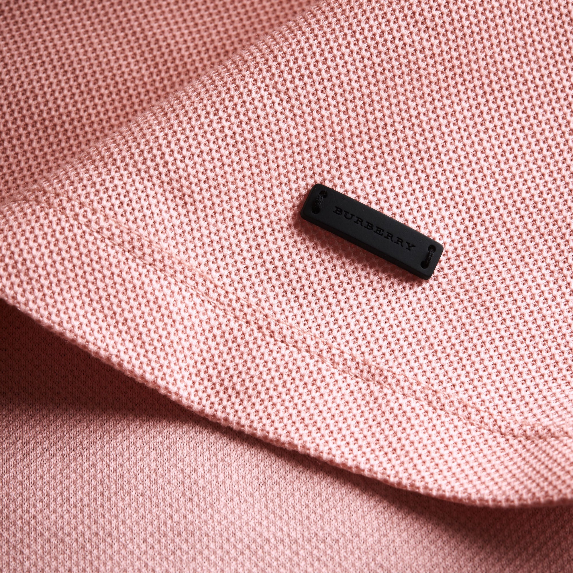 CHALK PINK Polo en piqué de coton avec col rayé