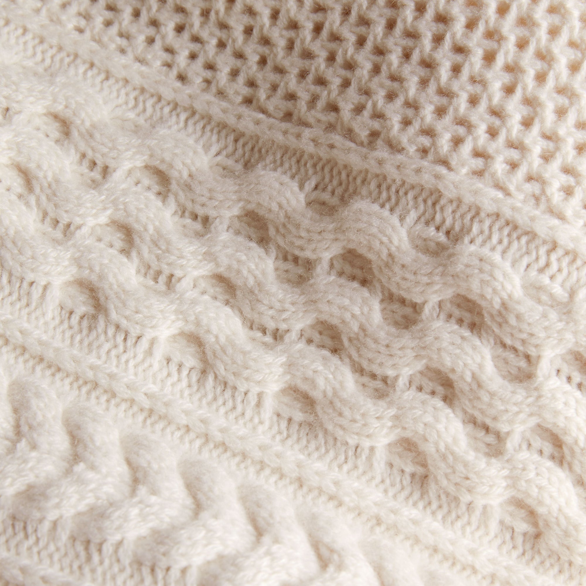 NATURAL WHITE Pull en laine et cachemire avec panneaux en maille torsadée et côtelée