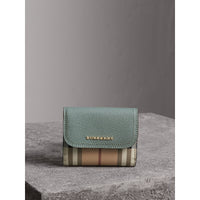 EUCALYPTUS GRN/MULTI Portefeuille en cuir et tissu Haymarket check