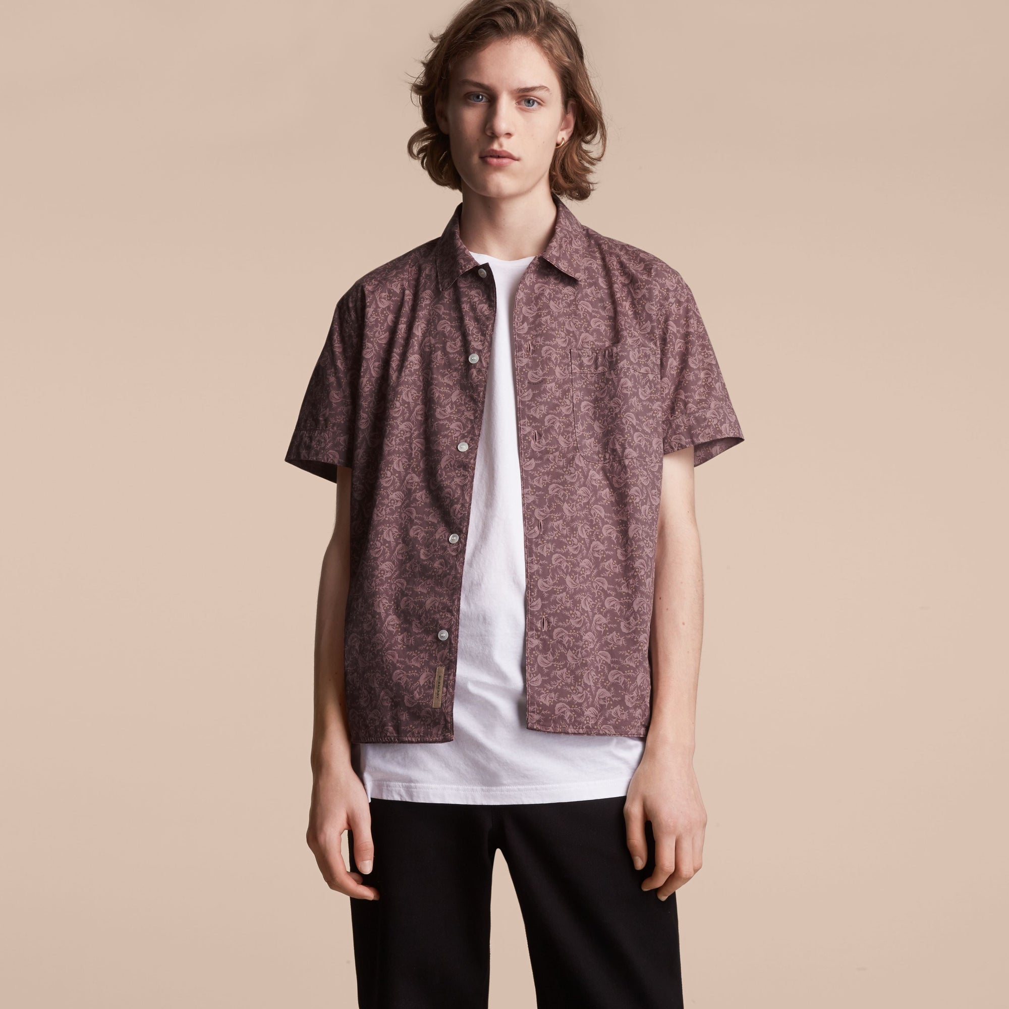 MAUVE Chemise en coton à manches courtes avec imprimé feuillage