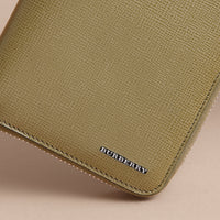 OLIVE GREEN Portefeuille zippé en cuir London