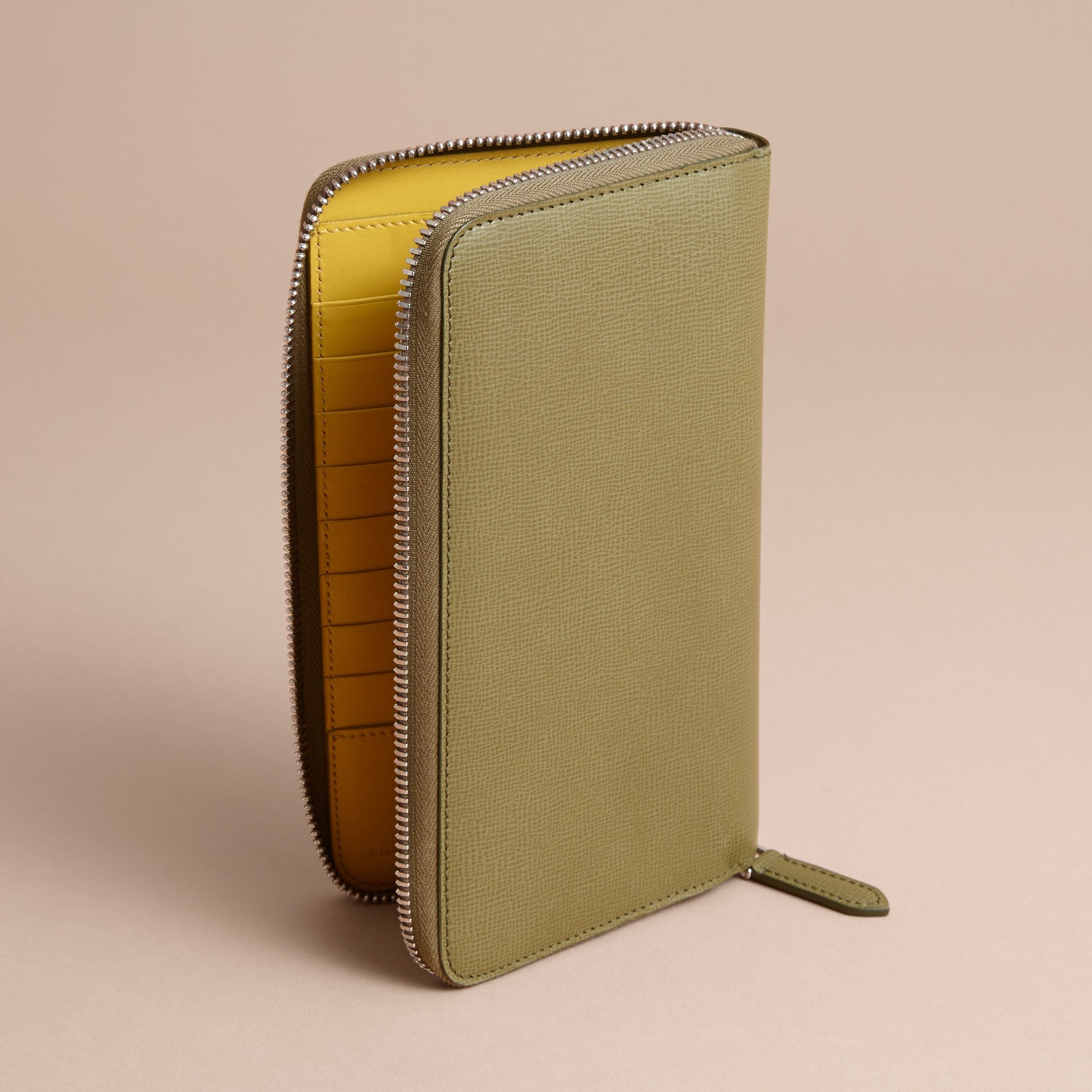 OLIVE GREEN Portefeuille zippé en cuir London