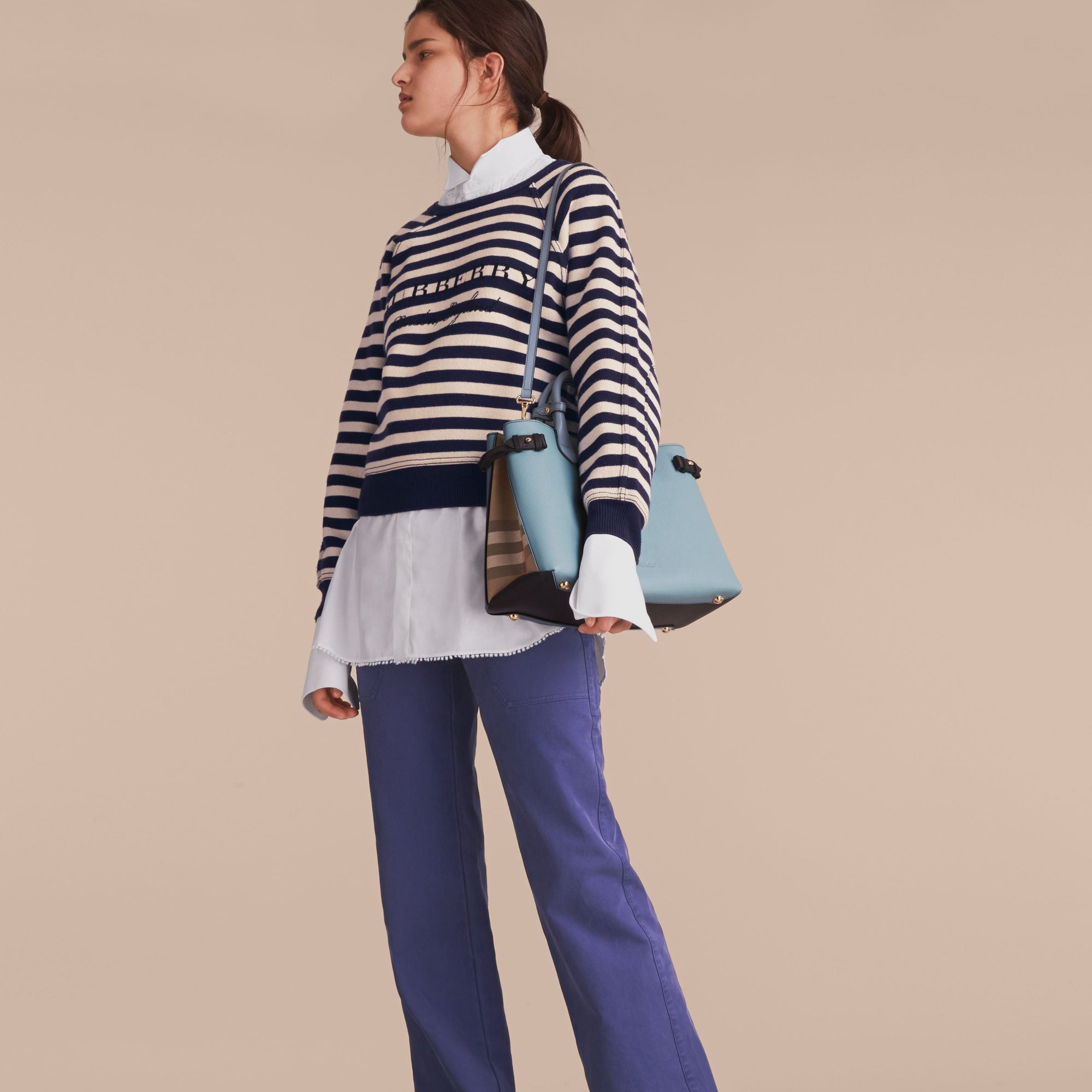 PALE OPAL/SLATE BLUE Sac The Banner medium en cuir tricolore et coton House check