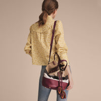 BURGUNDY RED Petit sac Burberry Bucket en toile Canvas check et cuir