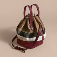 BURGUNDY RED Petit sac Burberry Bucket en toile Canvas check et cuir