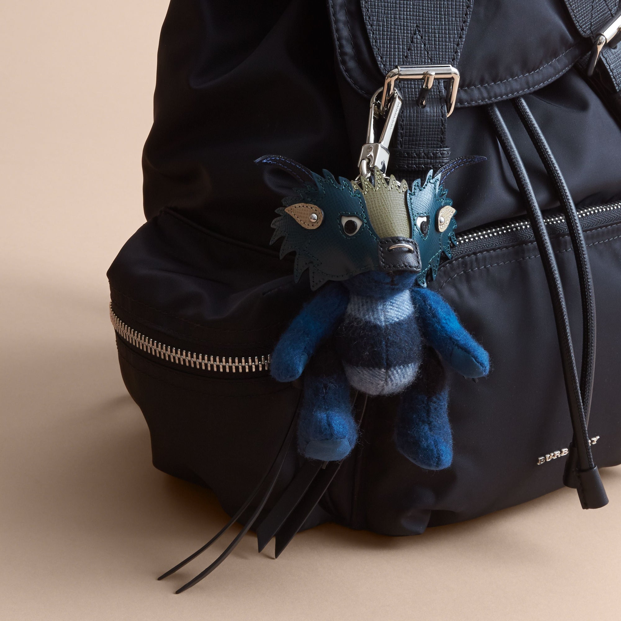 MARINE BLUE Porte-clés Thomas bear en cachemire check avec détail Bestiaire