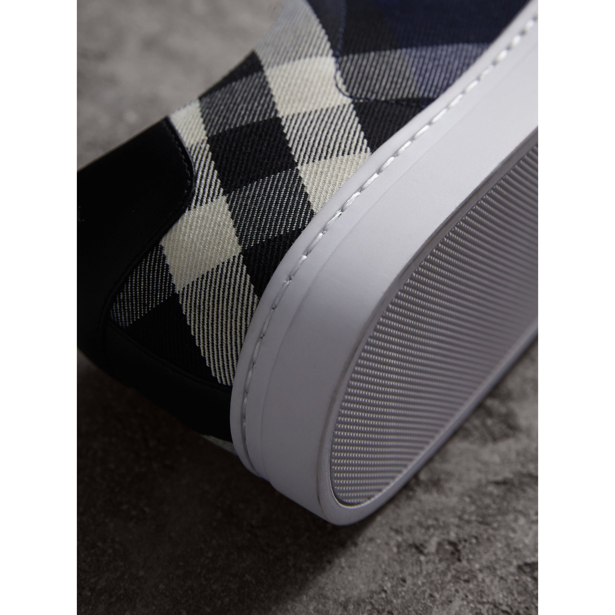 INDIGO BLUE/BLK Sneakers en cuir et coton House check surteint