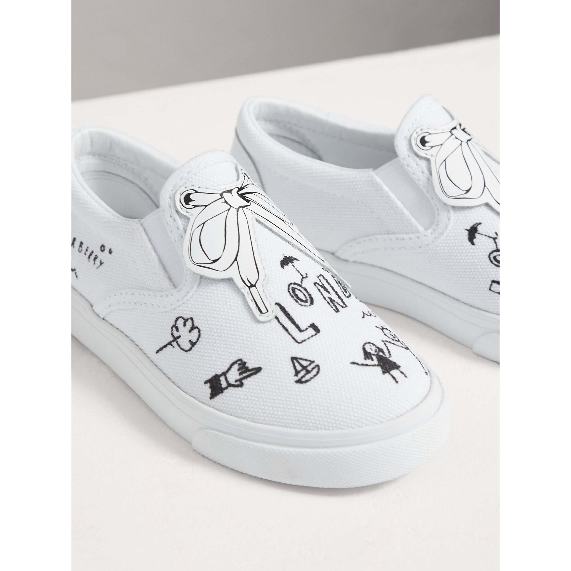 OPTIC WHITE Sneakers sans lacets en cuir et coton à imprimé Doodle