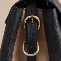 BLACK Sac tote medium en cuir grainé et coton House check