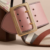 NUDE PINK Sandales en cuir color-block avec boucle