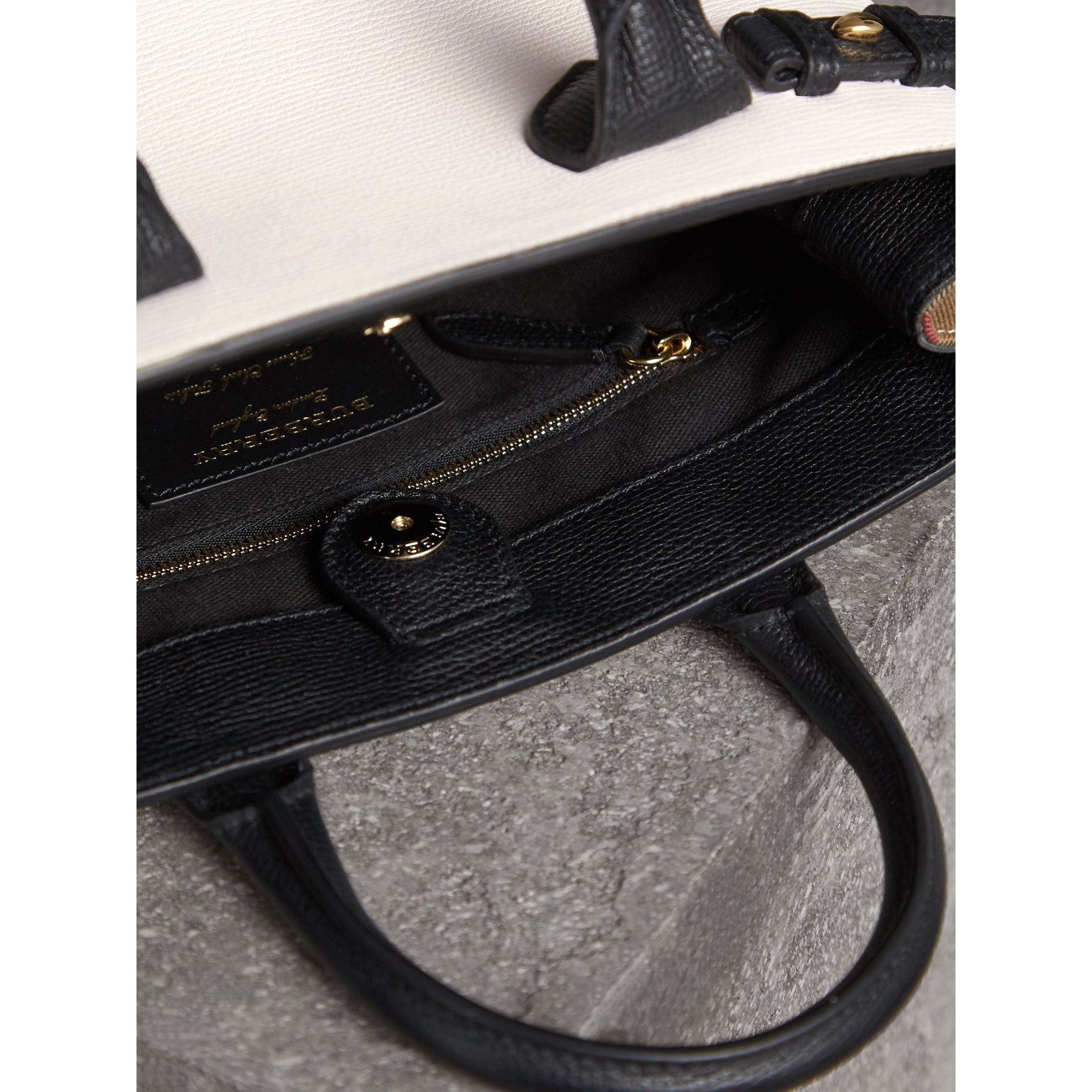 NATURAL/BLACK Petit sac The Banner en cuir et coton House check