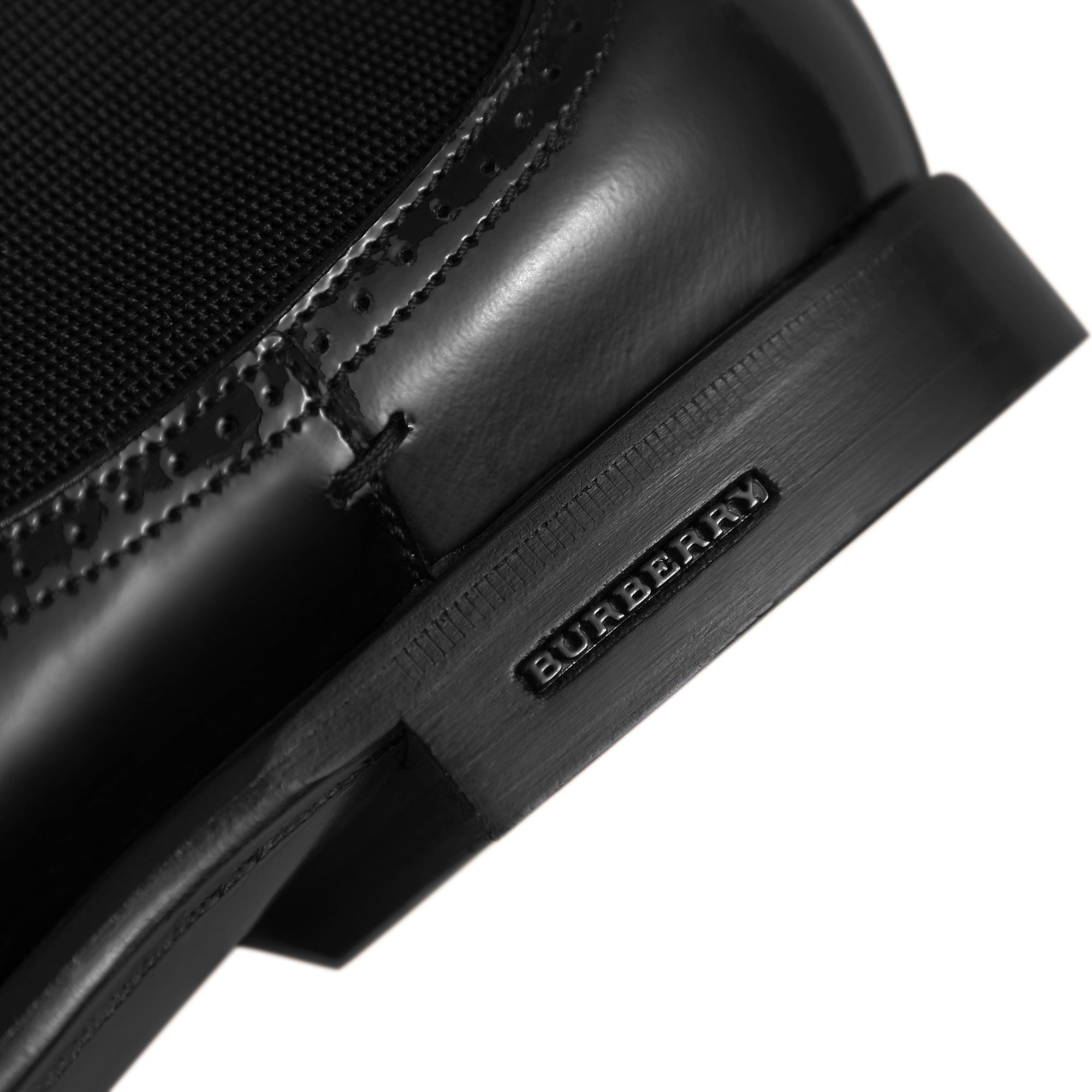 BLACK Bottines Chelsea en cuir poli