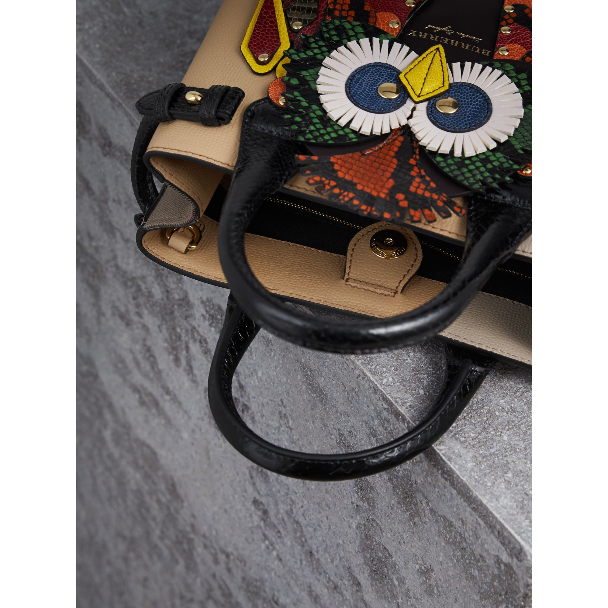 CHINO Petit sac The Banner en cuir avec motif Bestiaire