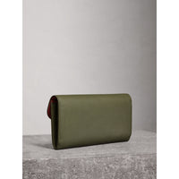 MSS GREEN/BLSM PINK Portefeuille continental en cuir trench bicolore