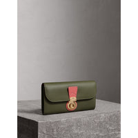 MSS GREEN/BLSM PINK Portefeuille continental en cuir trench bicolore