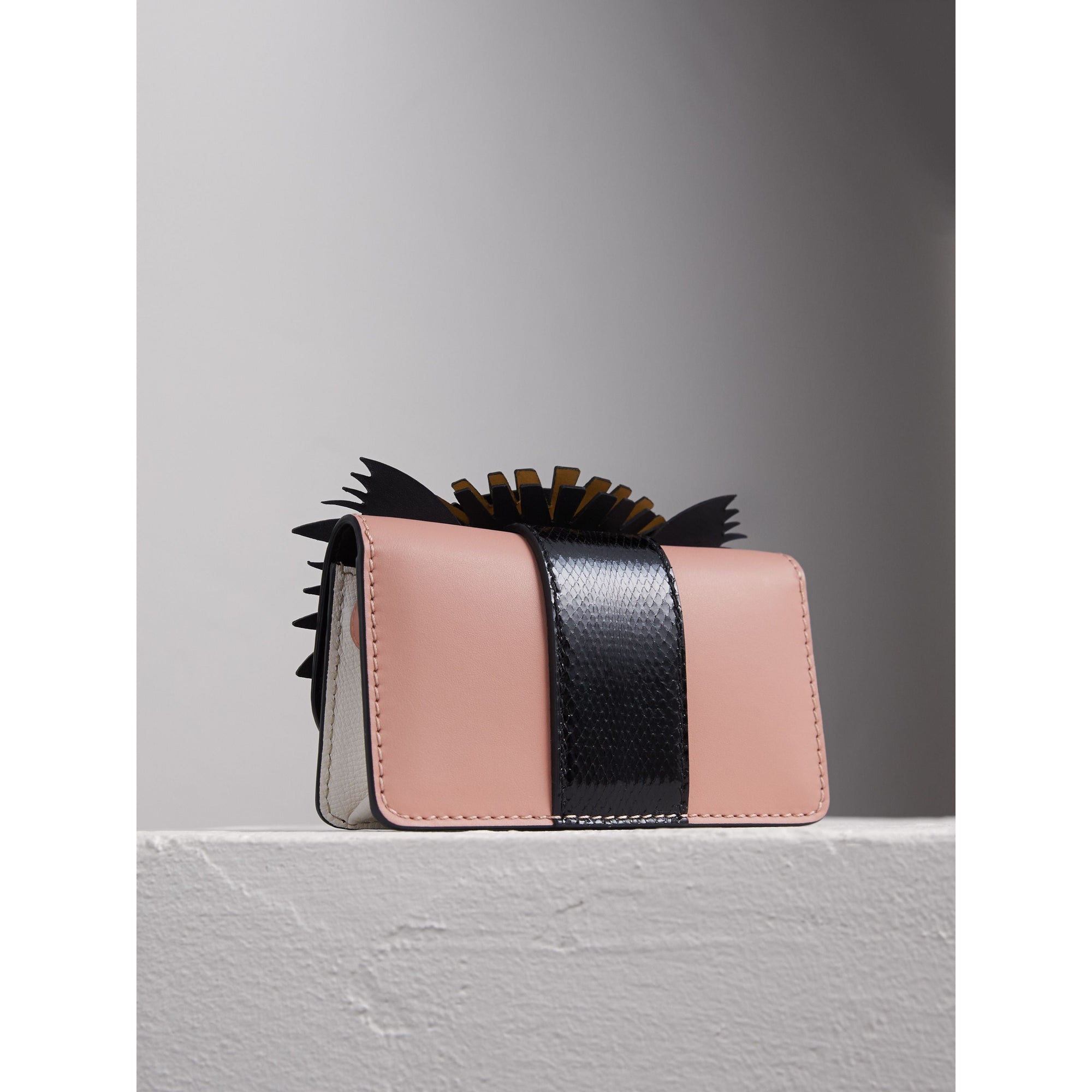 ASH ROSE Mini sac The Buckle en cuir et peau de serpent à motif Bestiaire