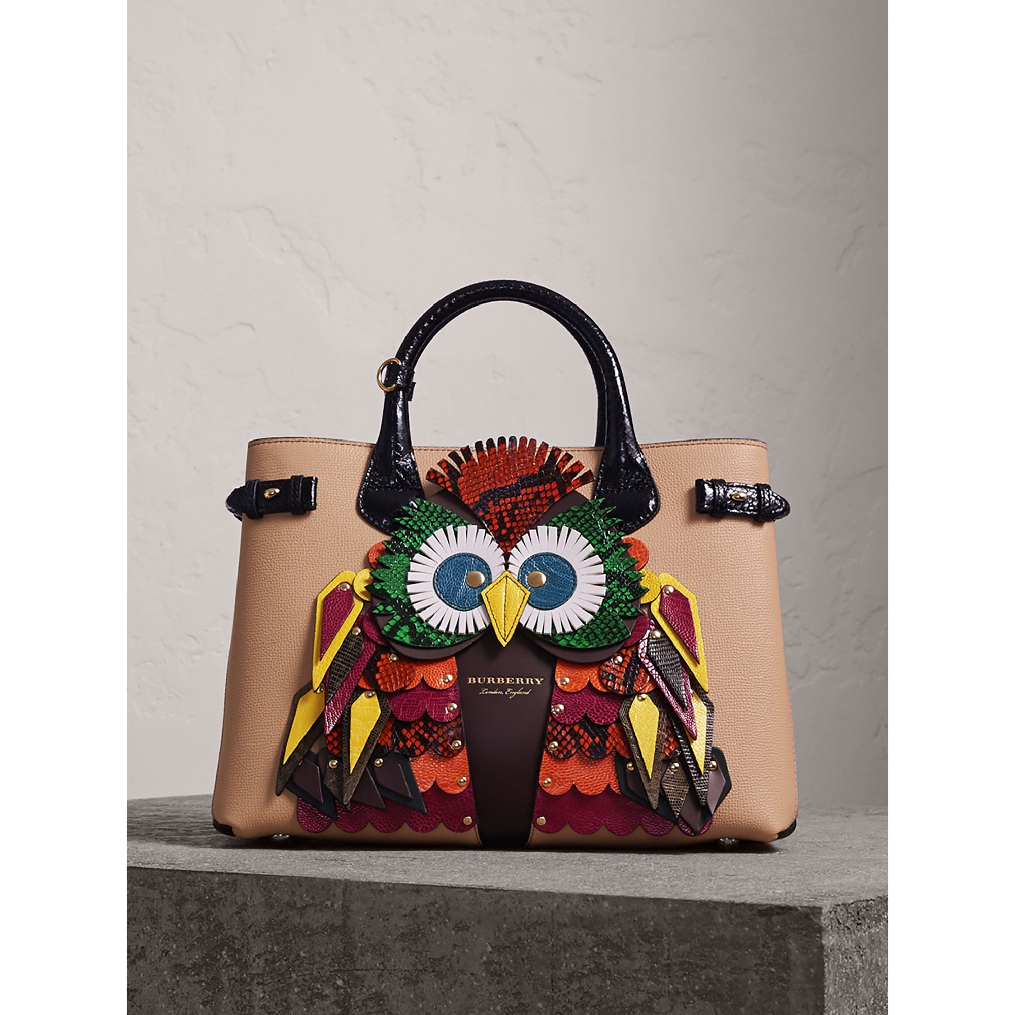 CHINO Sac The Banner moyen en cuir avec motif Bestiaire