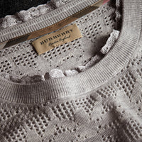 LIGHT GREY MELANGE Pull en maille de laine et cachemire en pointelle avec bordure en dentelle