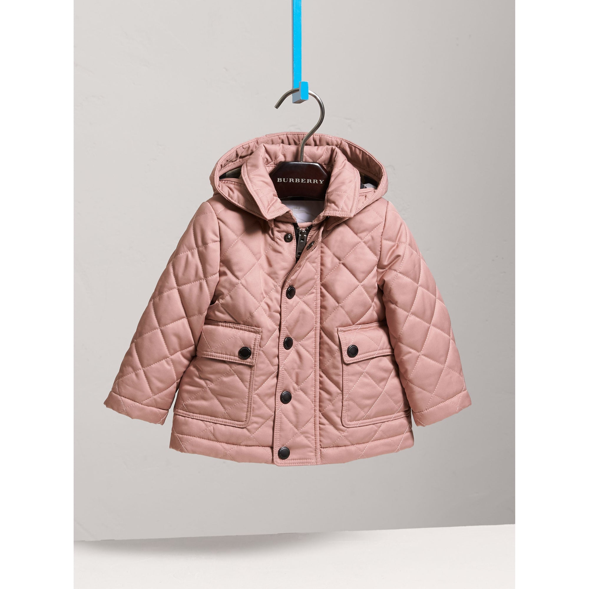 PALE ROSE Veste matelassée avec capuche amovible
