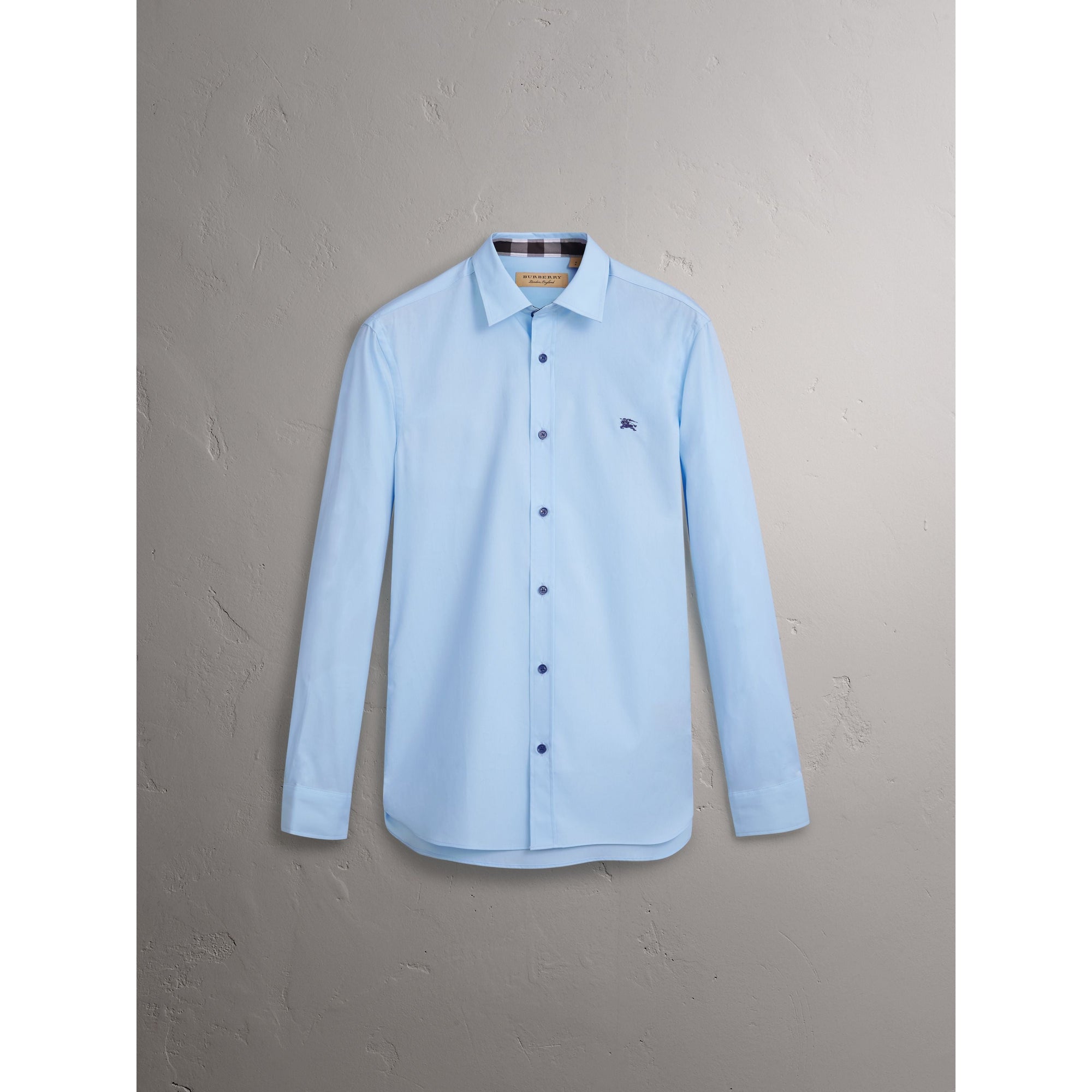 PALE BLUE Chemise en popeline de coton avec boutons en résine