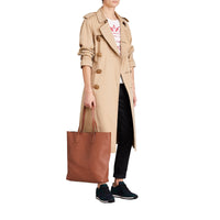 CHESTNUT BROWN Sac tote en cuir estampé