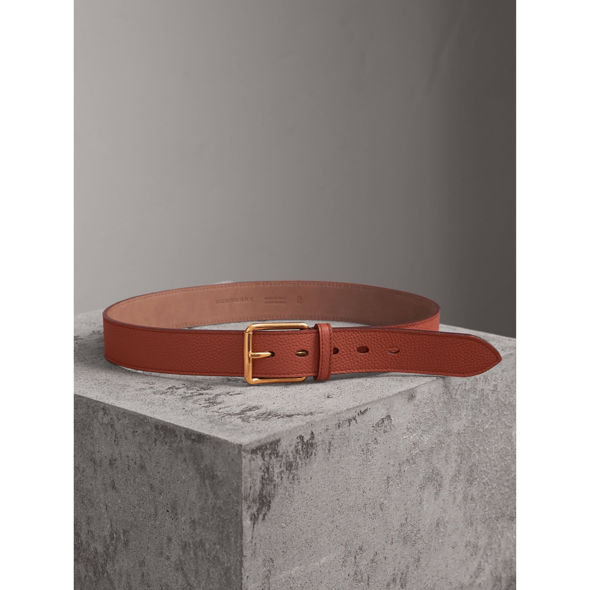 CHESTNUT BROWN Ceinture en cuir grainé