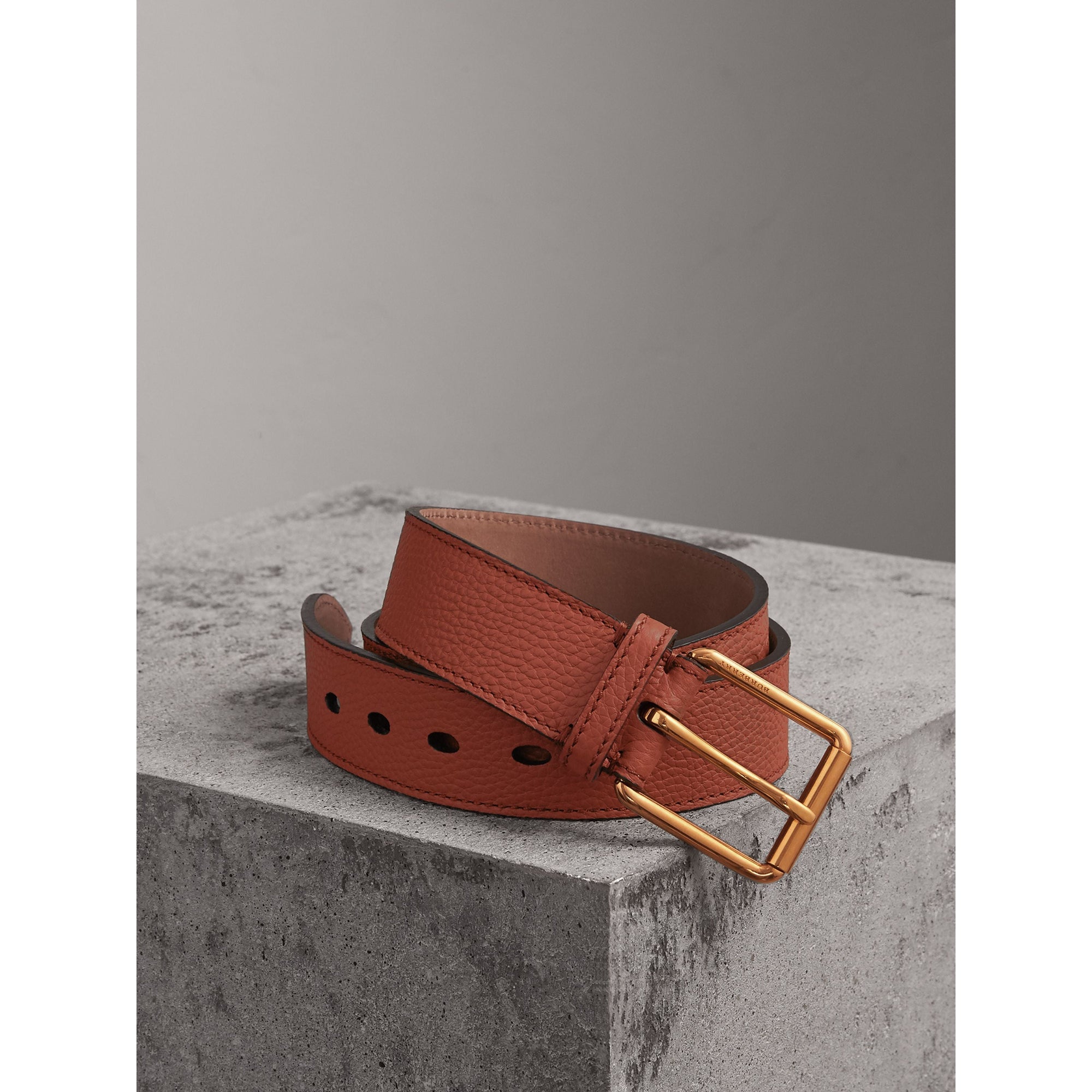 CHESTNUT BROWN Ceinture en cuir grainé