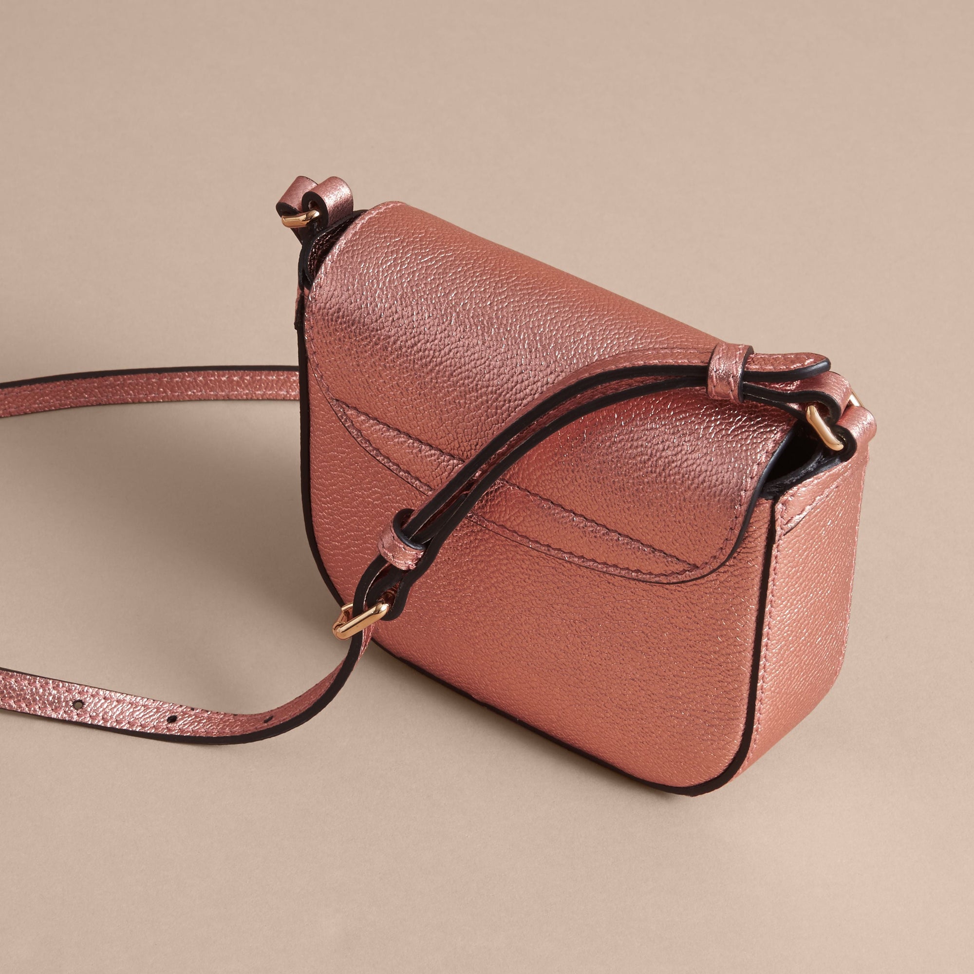 COPPER PINK Sac à bandoulière en cuir métallisé