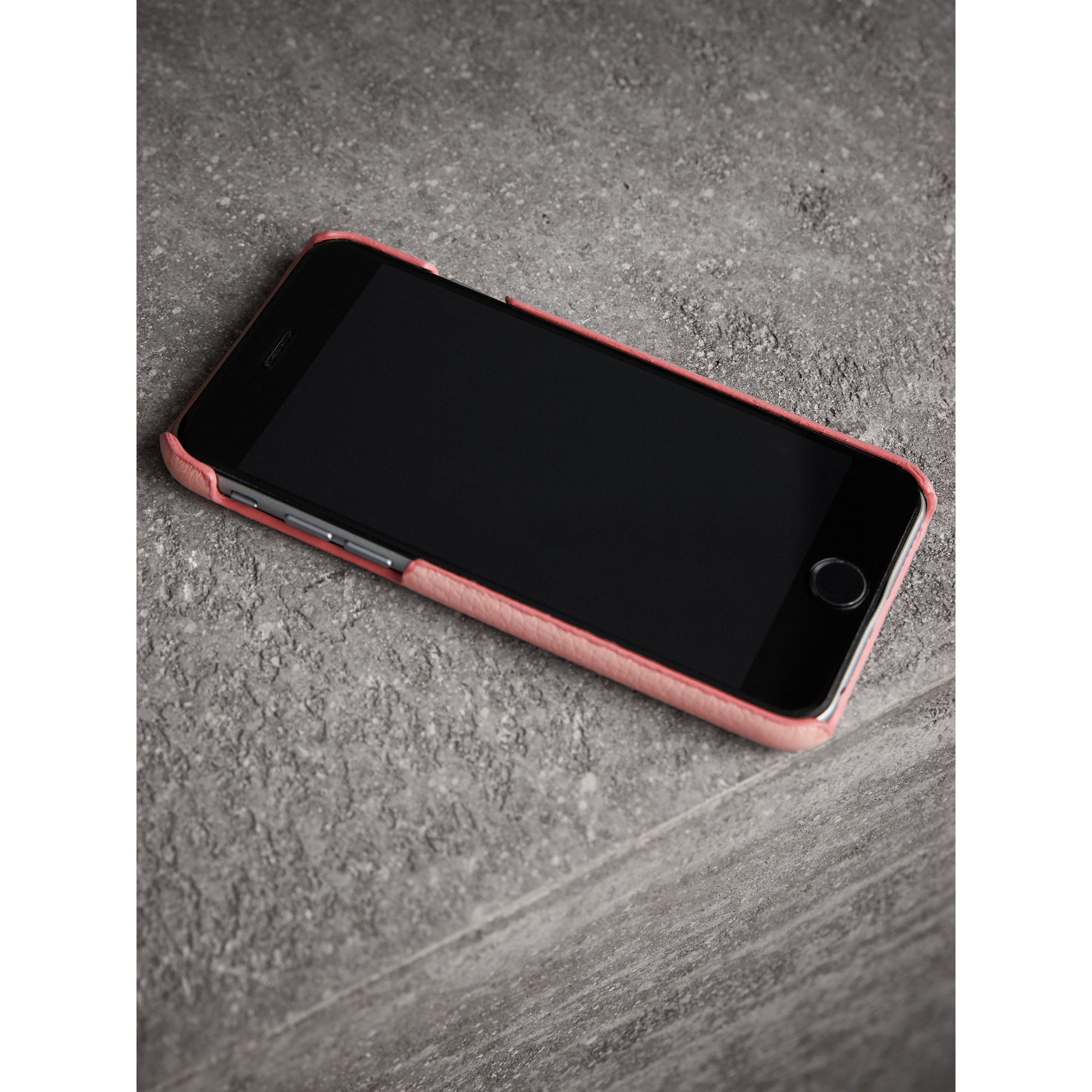 PALE ASH ROSE Étui pour iPhone 7 en cuir London