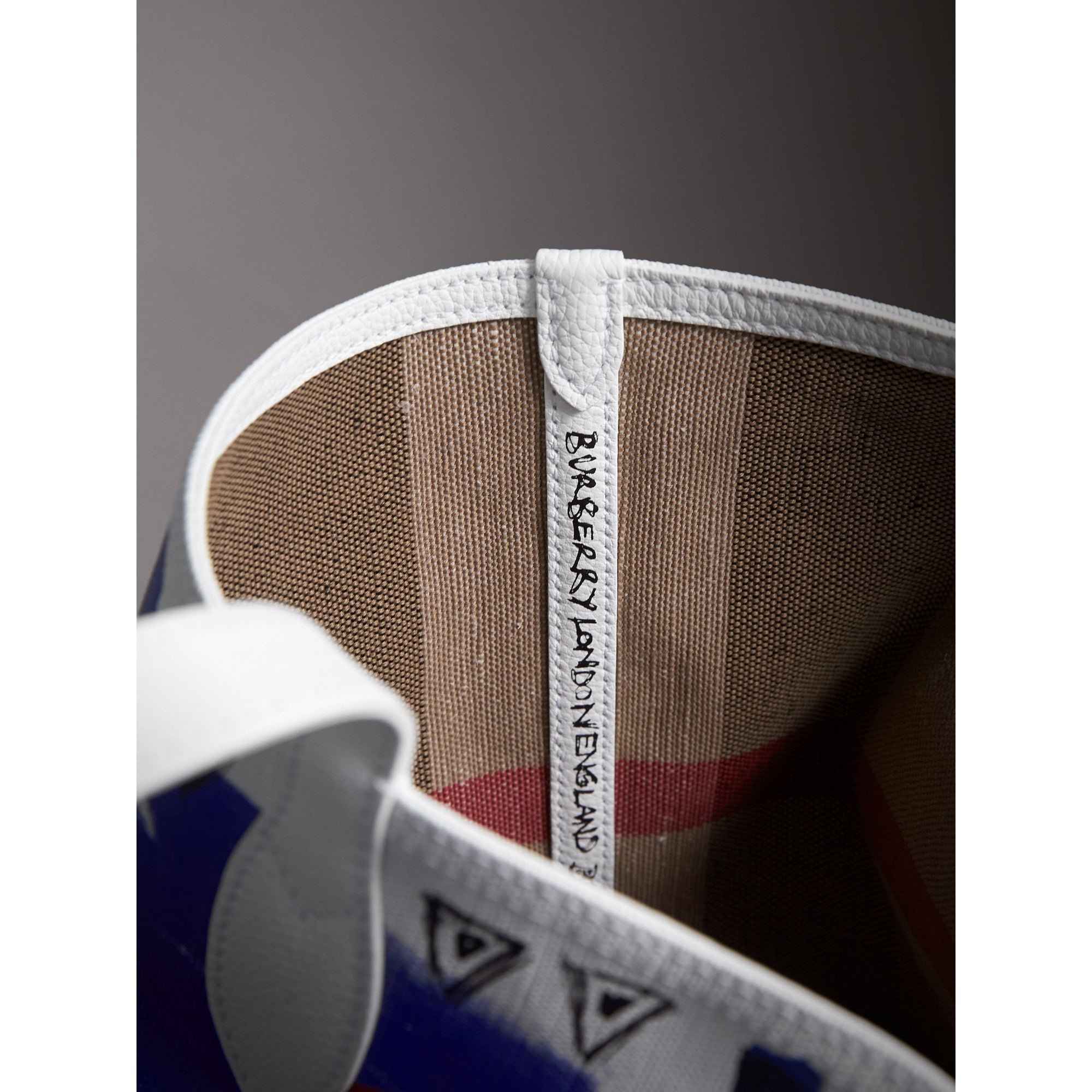 CLASSIC/WHITE/WHITE Sac tote Doodle moyen réversible