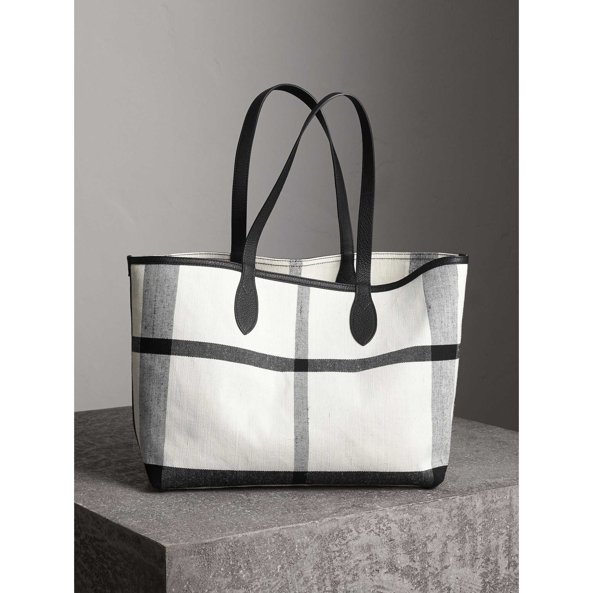 WHITE/TRANS/BLACK Sac tote Doodle moyen réversible