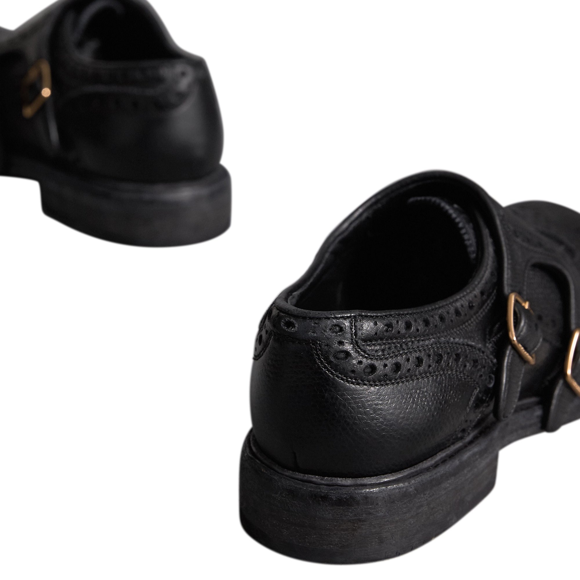 BLACK Chaussures derby à boucle de style richelieu en cuir texturé