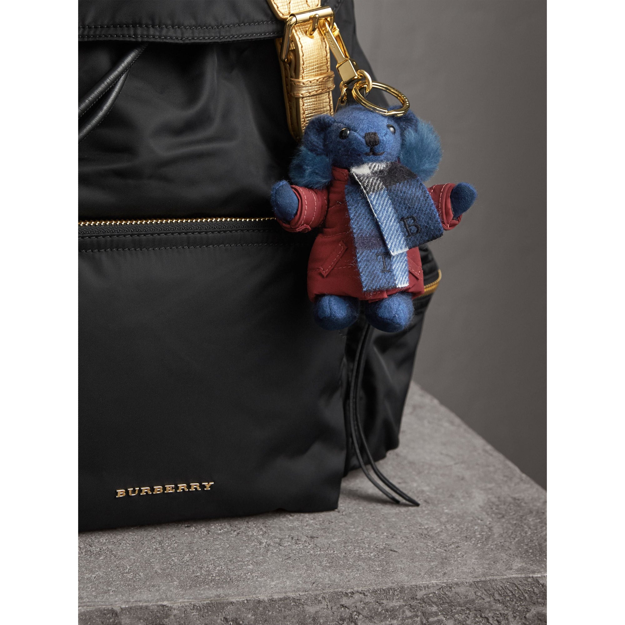 CADET BLUE Porte-clés Thomas Bear avec doudoune et écharpe