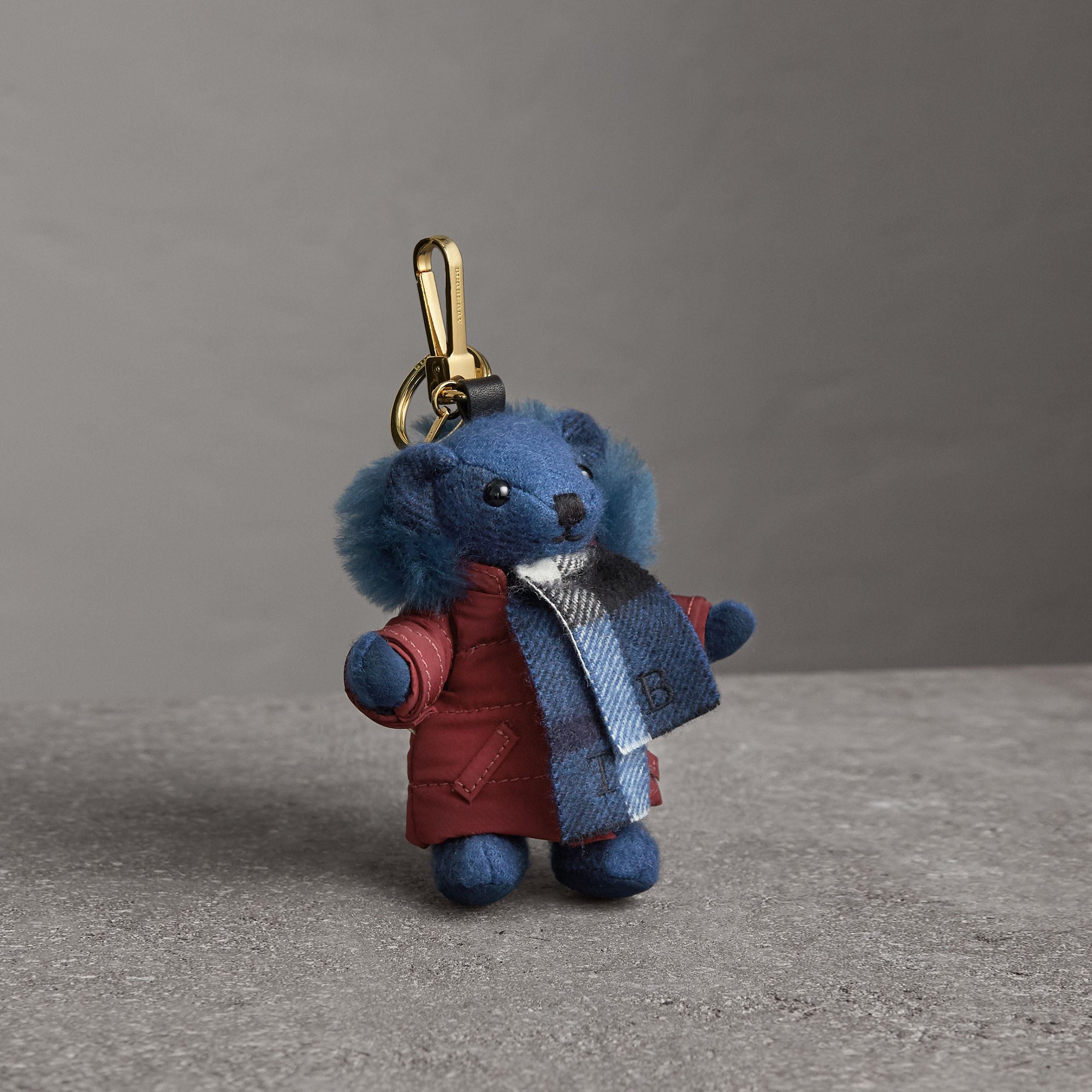 CADET BLUE Porte-clés Thomas Bear avec doudoune et écharpe