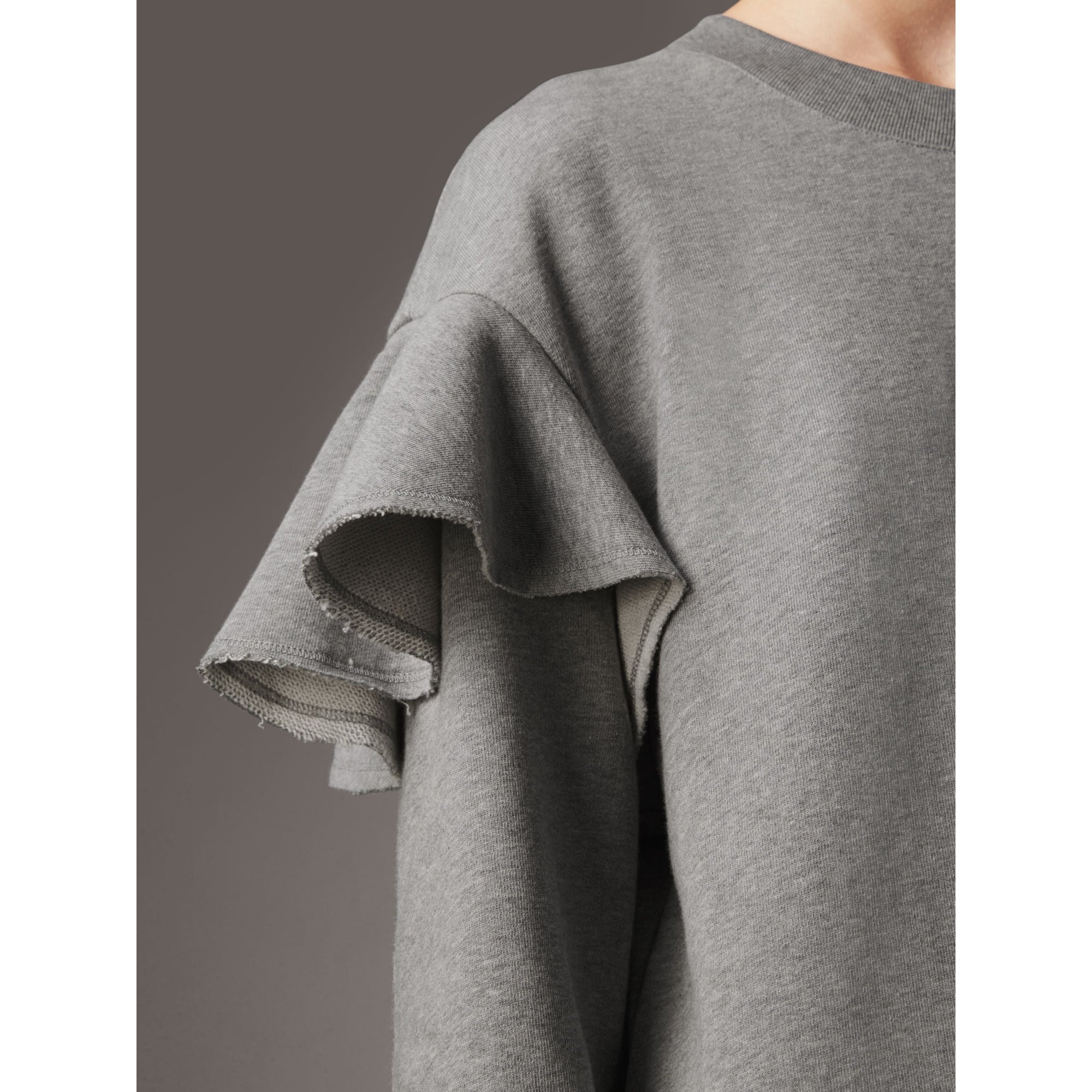 PALE GREY MELANGE Robe pull en coton à manches à volants