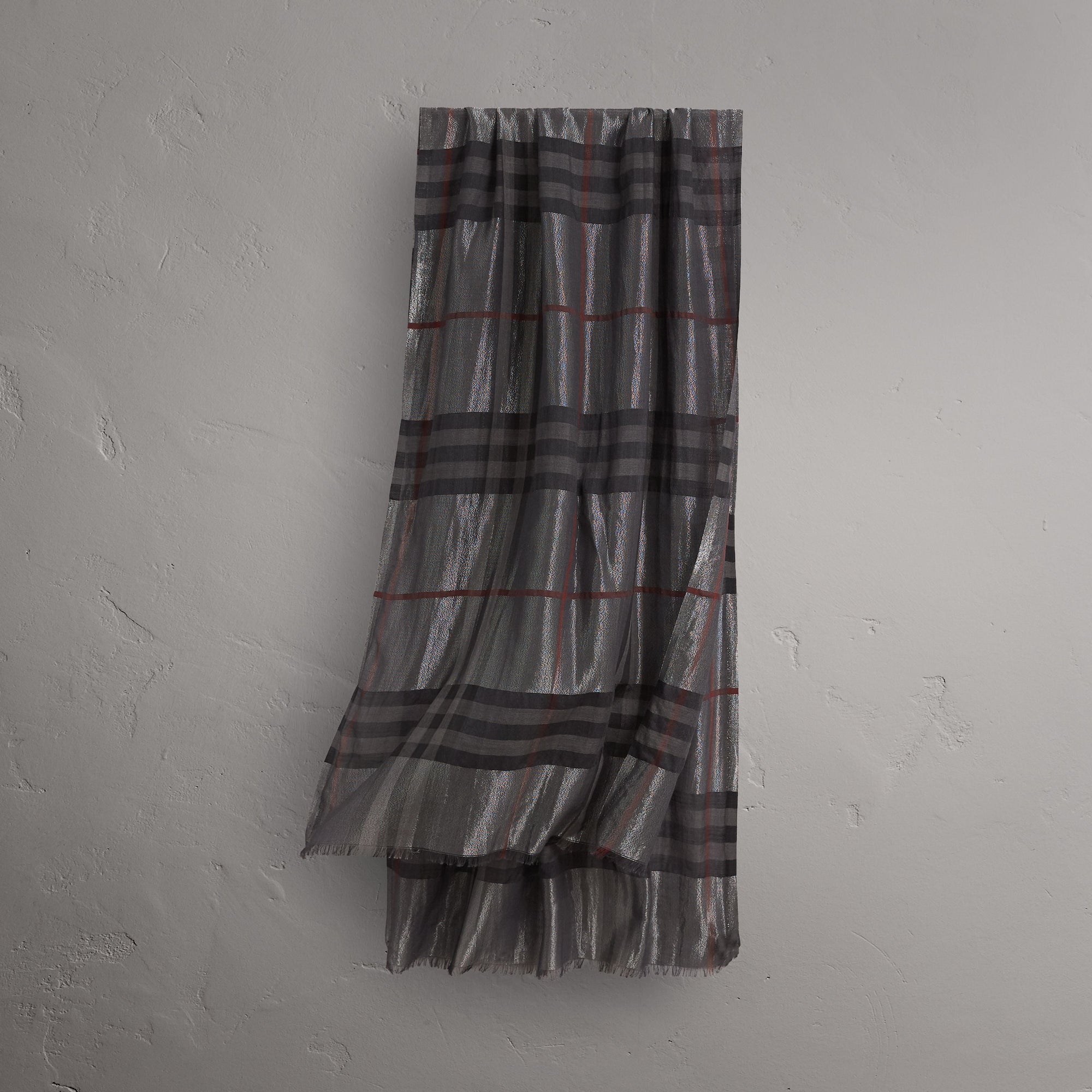 CHARCOAL Écharpe en laine et soie avec motif check métallisé
