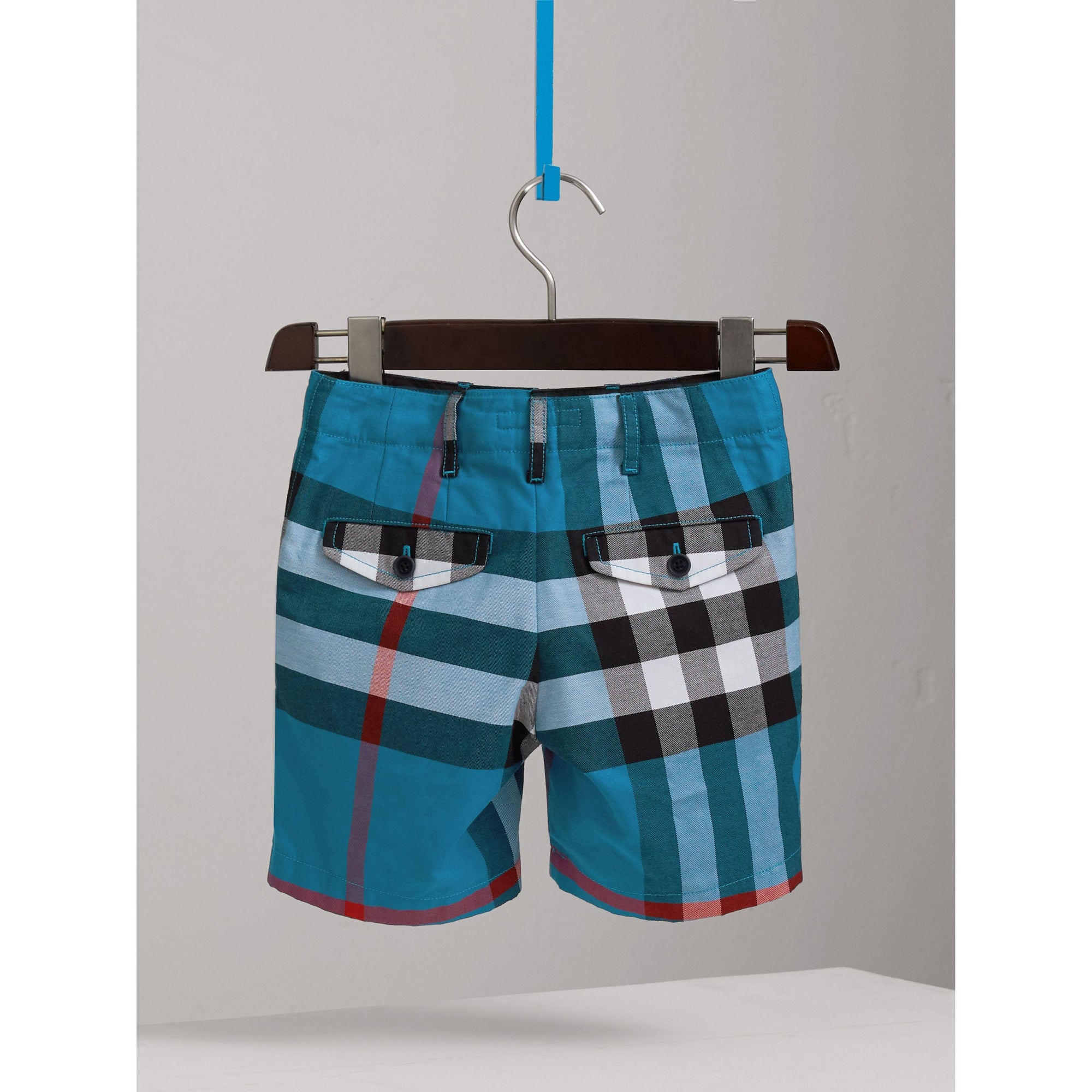 AZURE BLUE Short en coton à motif check