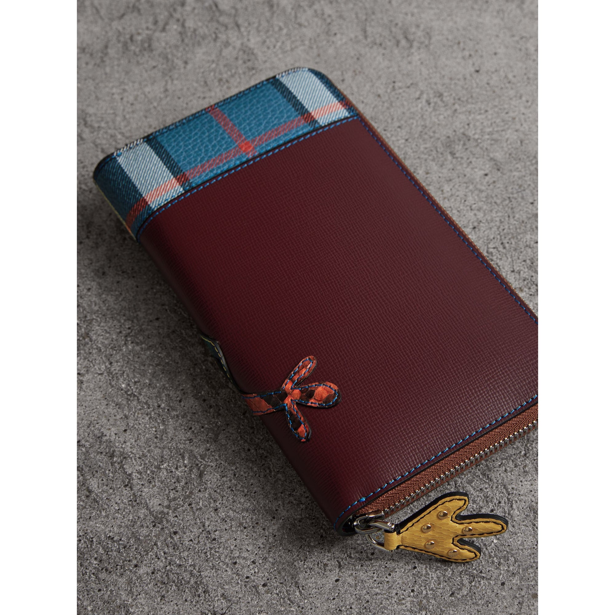 Portefeuille zippé en cuir avec appliqué Créature - Rouge Bourgogne