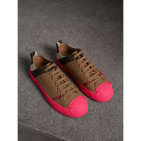 CLASSIC CHECK Sneakers en cuir et tissu Canvas check