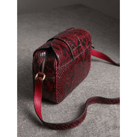 Petit sac à bandoulière The Buckle en python - Rouge Bourgogne