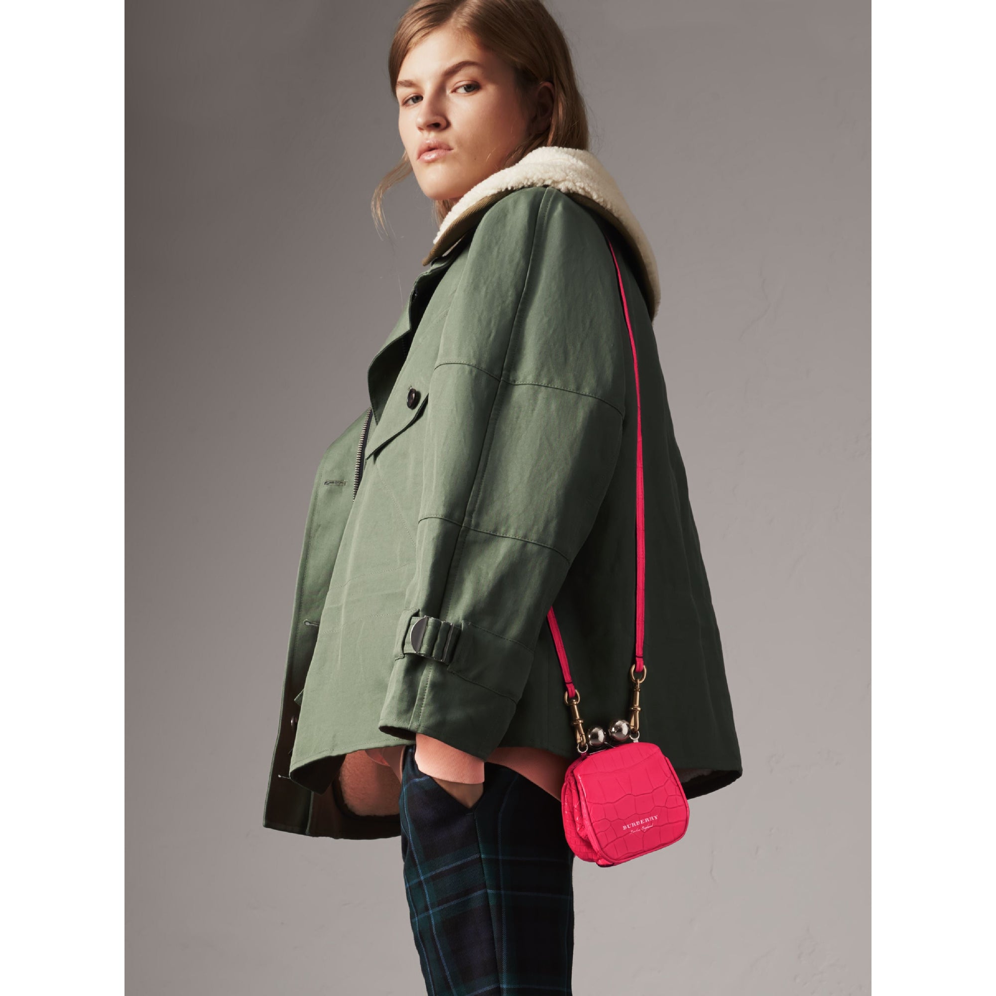Mini sac porte-monnaie en alligator - Rose Néon