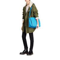 NEON BLUE Grand sac Messenger en cuir estampé